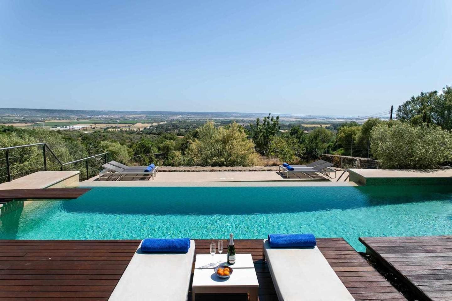 Premier Villa Rental In Mallorca Es Barranc Vell Портол Экстерьер фото
